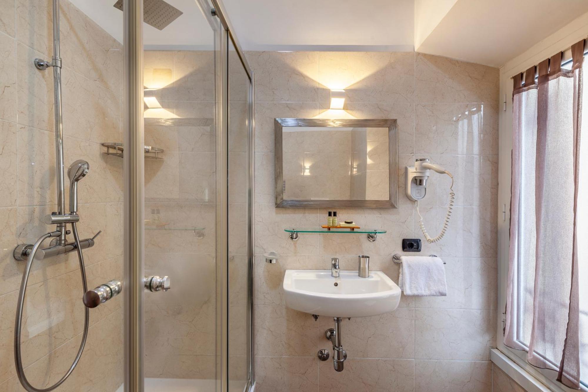 Inn Rome Rooms & Suites Exteriér fotografie