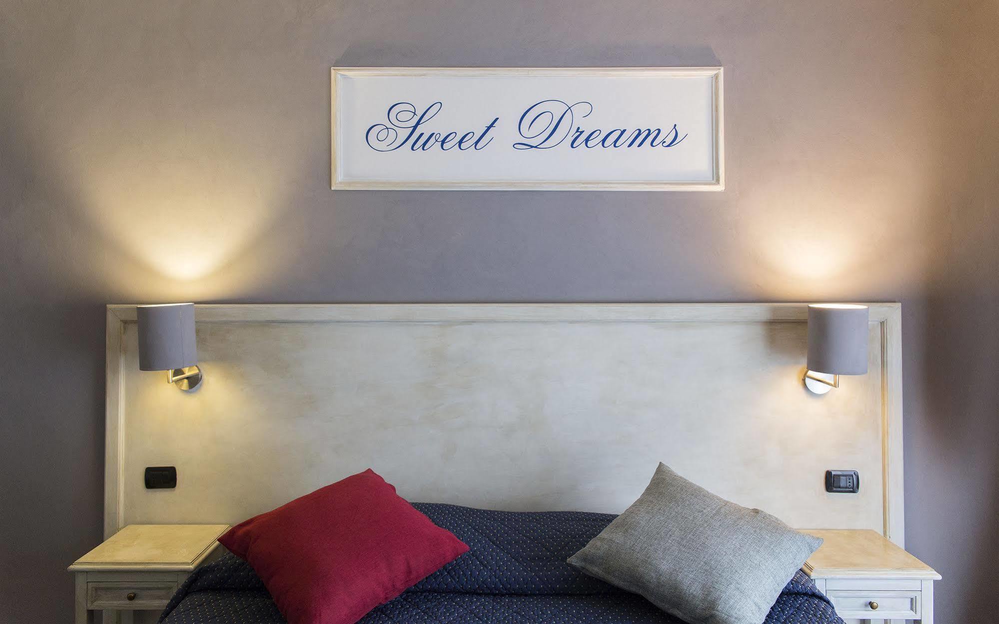 Inn Rome Rooms & Suites Exteriér fotografie