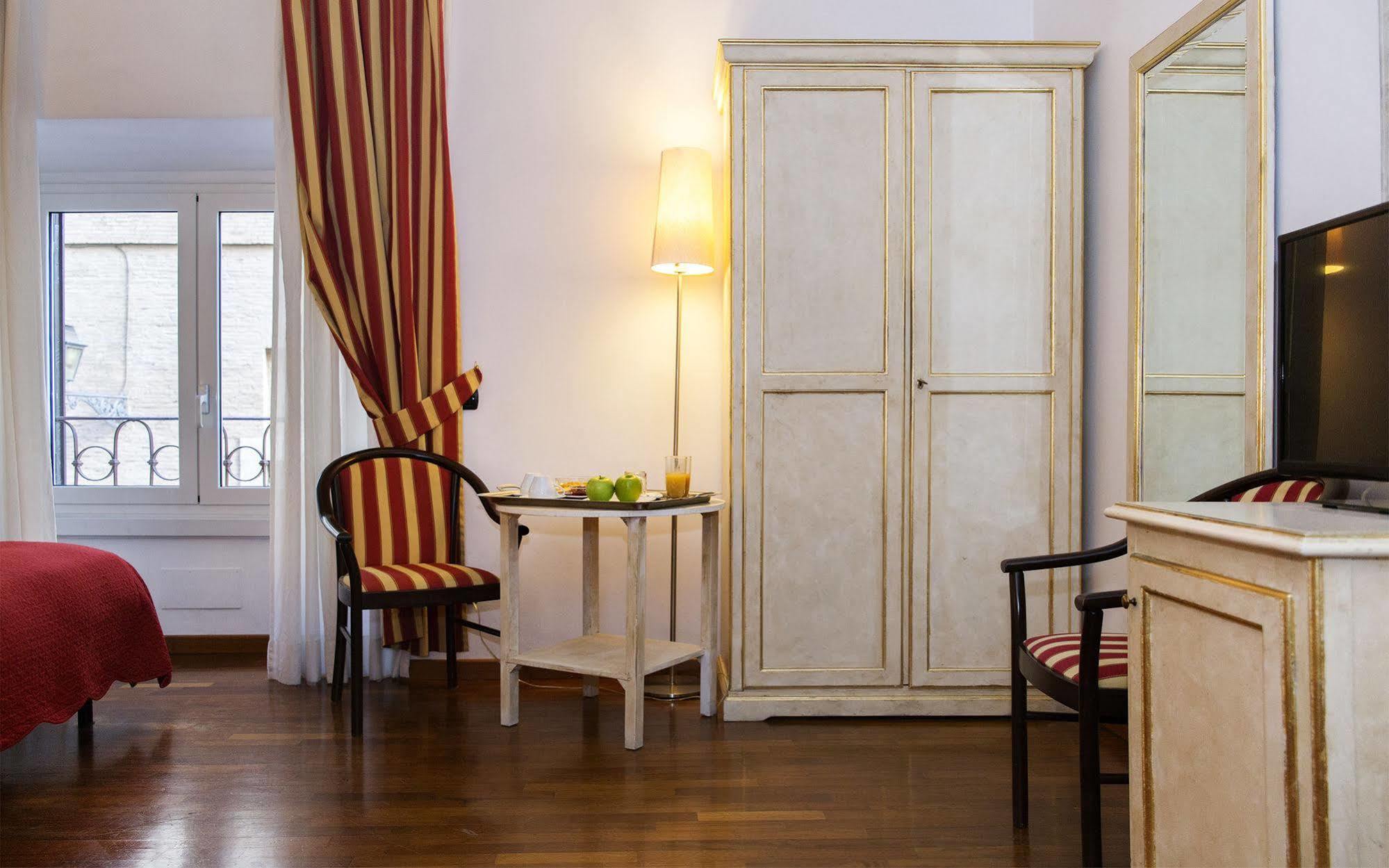 Inn Rome Rooms & Suites Exteriér fotografie
