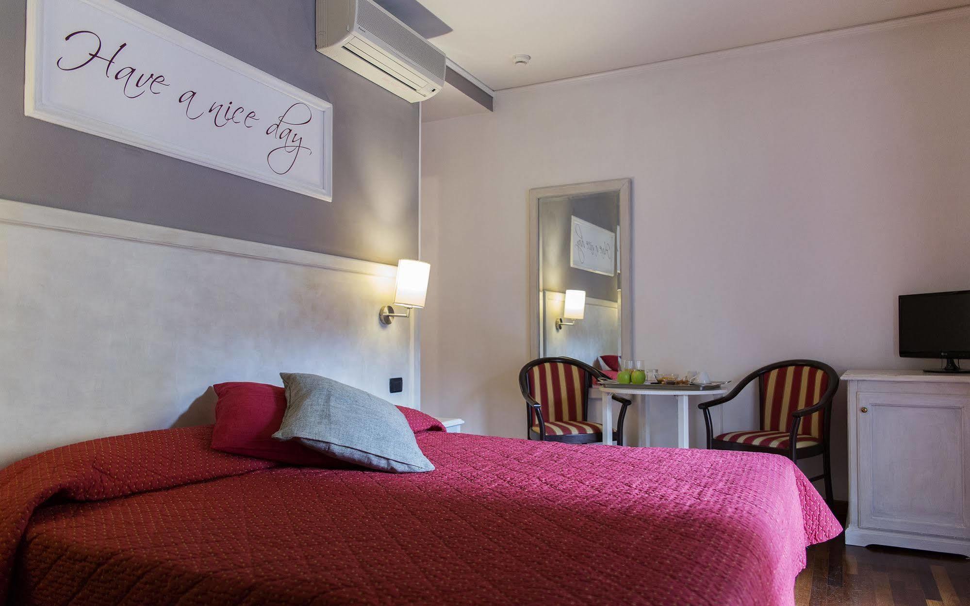 Inn Rome Rooms & Suites Exteriér fotografie